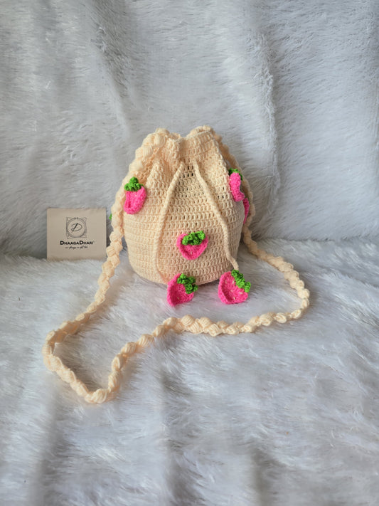🍓 Berry Sweet: Hand-Crocheted Strawberry Sling Potli