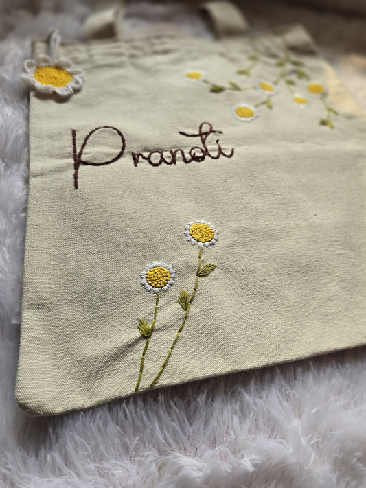 Aesthetic Daisy Embroidery Tote Bag