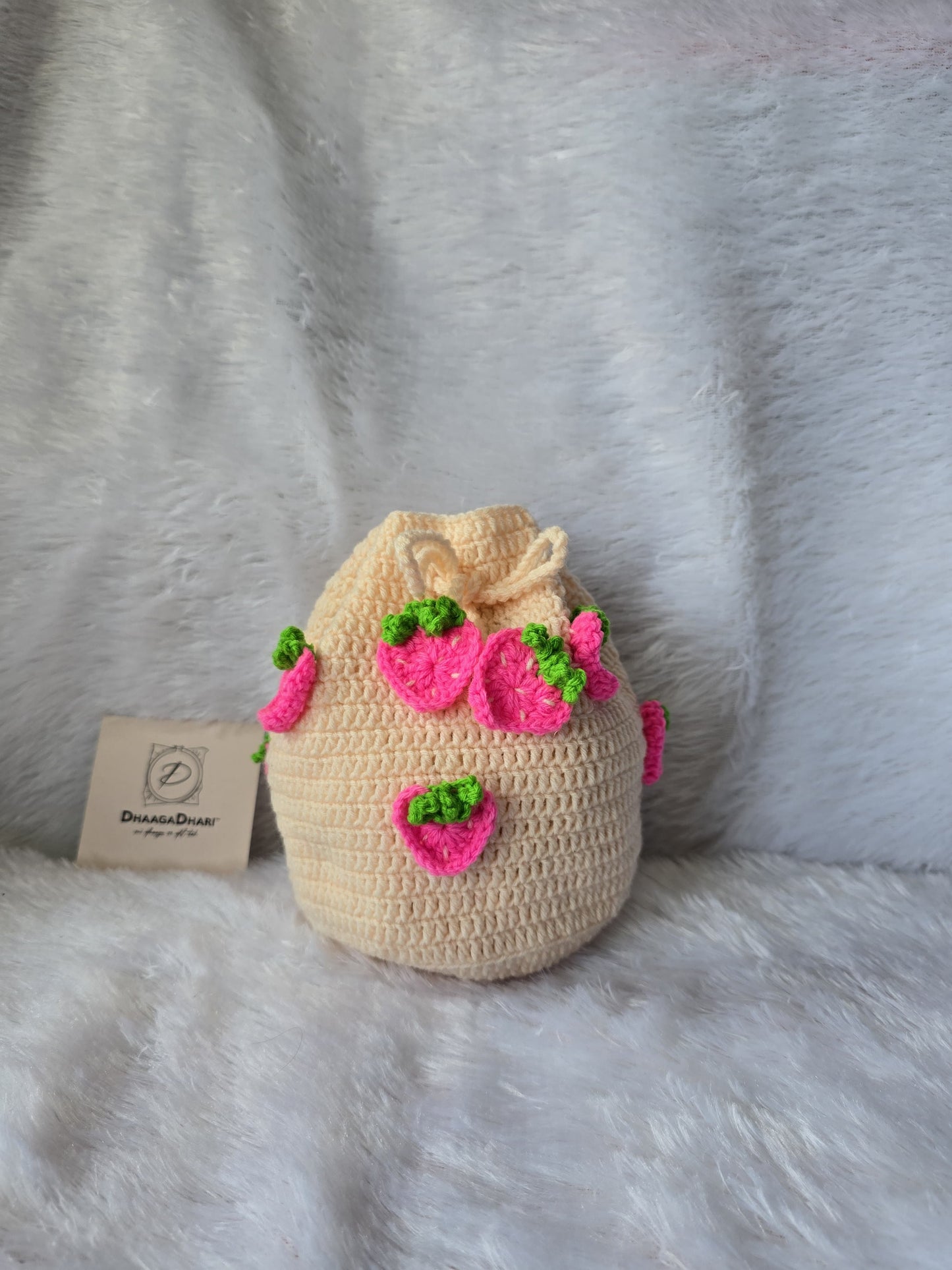 🍓 Berry Sweet: Hand-Crocheted Strawberry Sling Potli