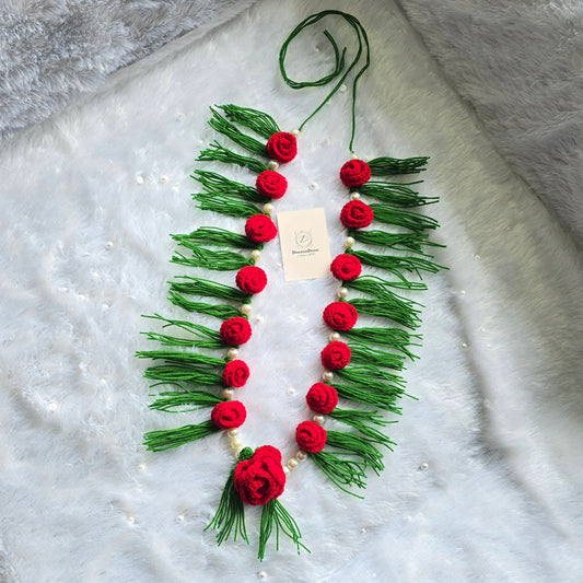 Rose and Durva Crochet Garland